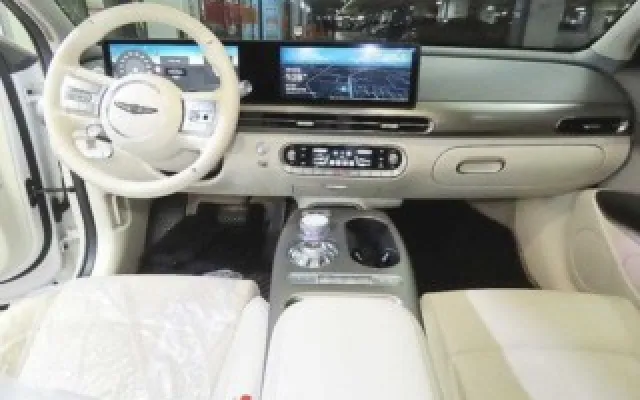 GV60 스탠다드 2WD 제네시스 2022/04 35,983km